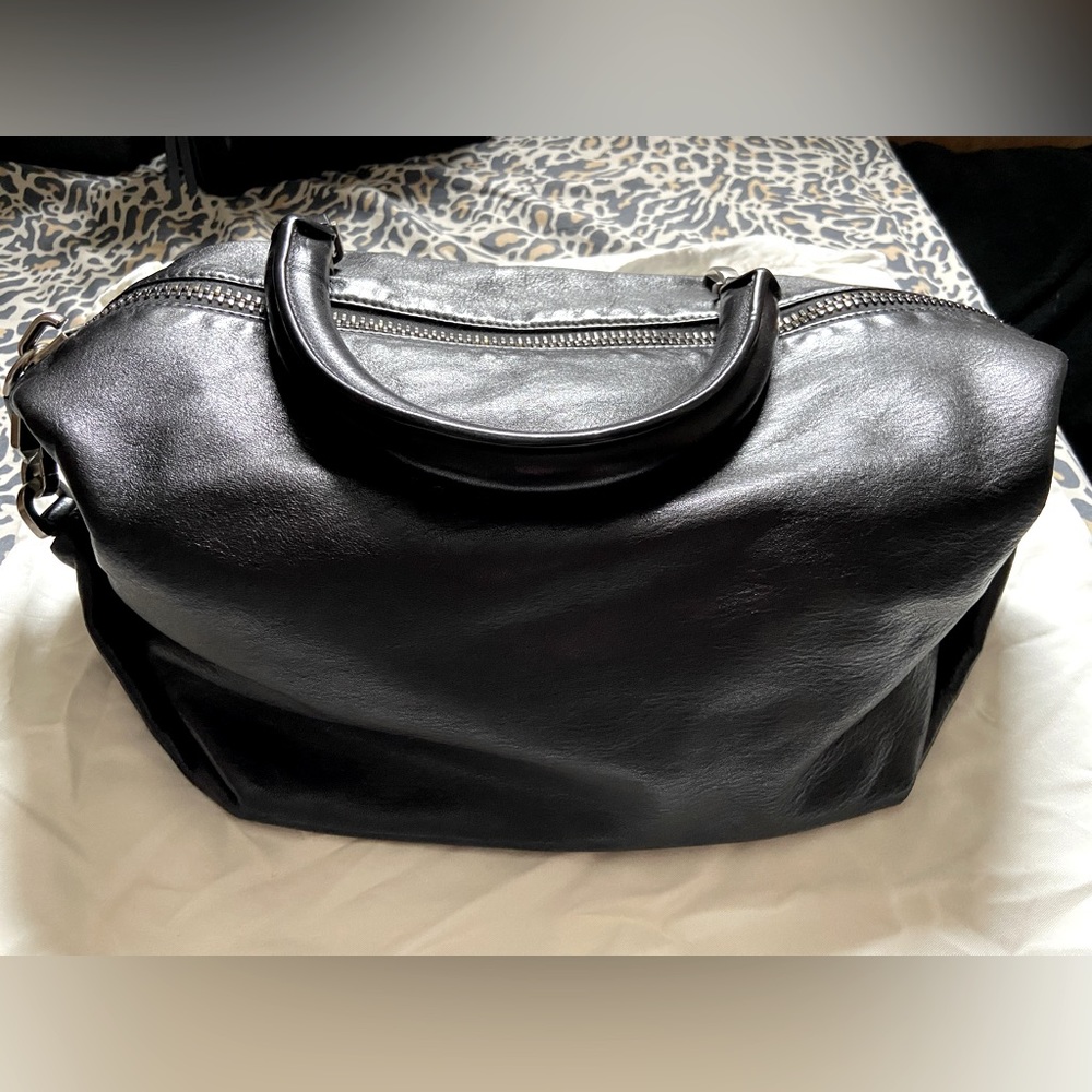 BOYY MARTIN CUBE BAG IN BLACK LEATHER